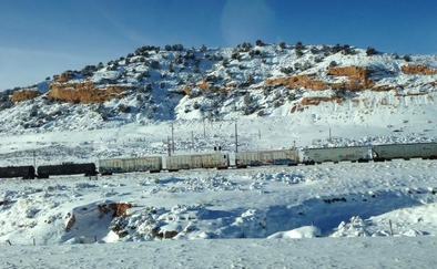 train, snow, landscape, travel photography, wyoming, usa
